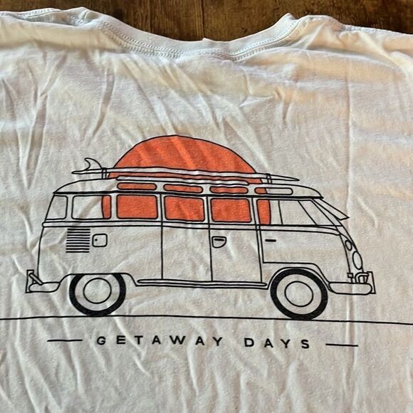 TUCK LIFE GETAWAY DAYS PRINT CREW NECK T-SHIRT - Picture 7 of 10